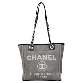 Chanel-Borsa tote grande Chanel Deauville Borsa tote in tela in buone condizioni-Altro