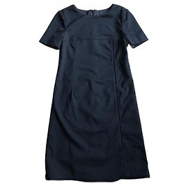 Vestido Chanel preto de lã com mangas curtas Preto