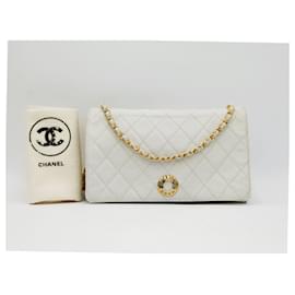 Chanel-Portafoglio a catena con tracolla Chanel Timeless Classic Single Flap.-Bianco