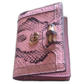 Gucci Diana Python Kartenetui Geldbörse Pink
