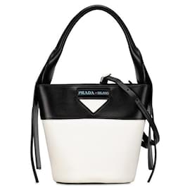 Prada-Prada Overture Bucket Bag  Leather Shoulder Bag 1BE015 in Good condition-Other