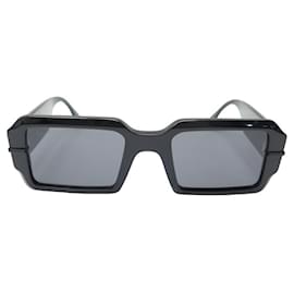 Fendi-NEW FENDI FE40073U SUNGLASSES BLACK PLASTIC LOGO NEW SUNGLASSES-Black