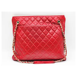 Chanel-Bolsa de ombro e tote Chanel Vintage Grand Shopping com ferragens douradas.-Vermelho