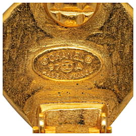 Chanel-Brincos CC Diamond Frame Clip On-Dourado