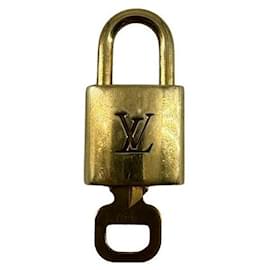 Louis Vuitton-Louis Vuitton Cadenas-Dorado