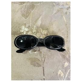 Gucci-Retro Gucci sunglasses-Black