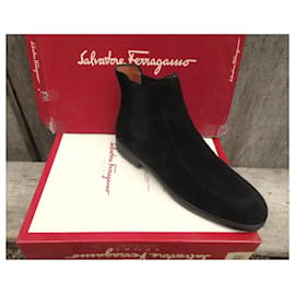 Salvatore Ferragamo-Stiefeletten Salvatore Ferragamo Größe 38,5-Schwarz