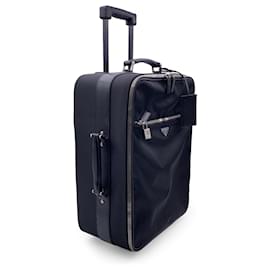 Prada-Borsa da viaggio per bagagli con trolley in nylon nero-Nero
