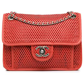 Chanel-Chanel Rojo Pequeña solapa Up In The Air de piel de becerro perforada-Roja
