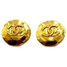 Chanel-Boucles d'oreilles bouton Chanel Vintage CC Coco Medallion-Bijouterie dorée
