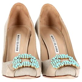 Manolo Blahnik-Manolo Blahnik Pumps „Gibi“ mit Verzierung aus beigem Canvas-Braun,Beige