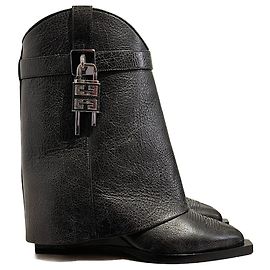 GIVENCHY  Ankle boots T.EU 38 Leather Black