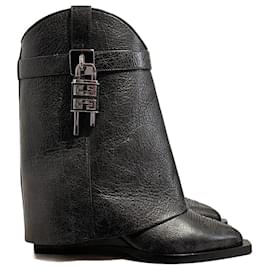 Givenchy-GIVENCHY  Ankle boots T.EU 38 Leather-Black