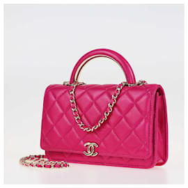Chanel-Bolsa com alça superior Chanel Magenta acolchoada clássica WOC-Outro