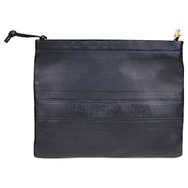 Christian Dior-Schwarze Reißverschlusstasche mit Christian Dior-Logoprägung-Schwarz