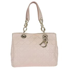 Christian Dior-Christian Dior – mittelgroße, weiche Lady Dior Shopper-Tasche aus Cannage in Hellrosa-Pink