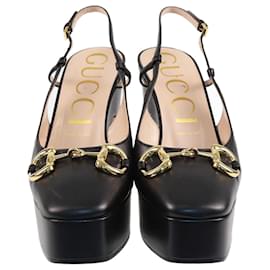 Gucci-Zapatos de tacón con plataforma Horsebit negros de Gucci-Negro