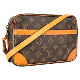 Louis Vuitton-Louis Vuitton Trocadero 23 Crossbody Bag Canvas Monogram-Brown
