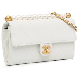 Chanel-Chanel White Goatskin Chic Pearls Wallet on Chain-White