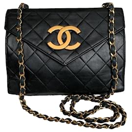 Chanel-CHANEL Vintage Lambskin Envelope Quilt Flap Bag Gold Hardware Crossbody-Black