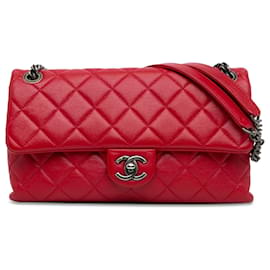 Chanel-Solapa única de piel de cordero acolchada CC roja Chanel-Roja