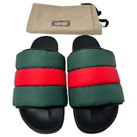 Gucci-Gepolsterte Sandalen Webseite-Mehrfarben