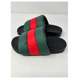 Gucci-Gepolsterte Sandalen Webseite-Mehrfarben