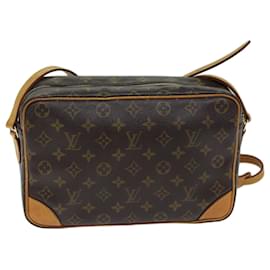Louis Vuitton-LOUIS VUITTON Monogram Trocadero 30 Shoulder Bag M51272 LV Auth 72535-Monogram