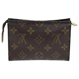 Louis Vuitton-LOUIS VUITTON Monogram Poche Toilette 15 Pochette M47546 Auth LV 71952-Monogramme