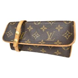 Louis Vuitton-Louis Vuitton Pochette gemelo-Castaño