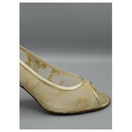 Stuart Weitzman-Tacones Dorados-Golden