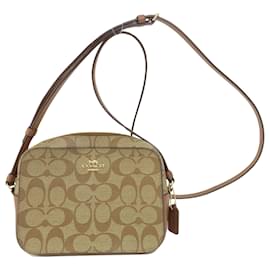 Coach-Trainer-Kamera-Beige