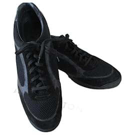 Louis Vuitton-Sneakers in multiple materials, UK12.-Black