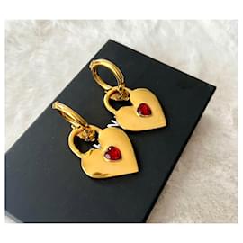 Chanel-Brincos de coração com cadeado Chanel vintage-Vermelho,Gold hardware