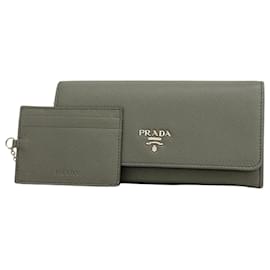 Prada-Prada-Grau