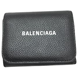 Balenciaga-Balenciaga-Cash-Schwarz