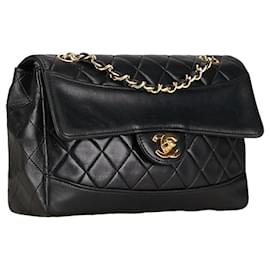 Chanel-Chanel CC Timeless Flap Bag Umhängetasche aus Leder in gutem Zustand-Andere
