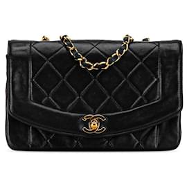 Chanel-Chanel Diana Flap Crossbody Bag  Leather Crossbody Bag in Good condition-Other