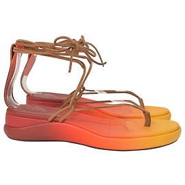 Chloé Sandálias Chloe Wave Ombre em couro laranja com efeito lagarto Laranja