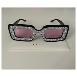 Gucci-Gafas de sol Gucci modelo GG0974S de Hollywood.-Negro