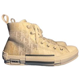 Christian Dior B23 Beige