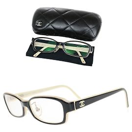 Chanel Logo CC Black