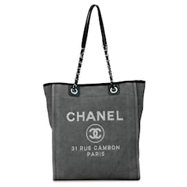 Chanel-Chanel Canvas Deauville PM Tote Sac cabas en toile A66939 en bon état-Autre