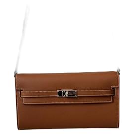 Bolsa Hermès Kelly to go em pele de vitelo Evercolor camel Camelo