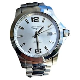 Longines-Conquest Automatic Diver 300m swiss watch-White