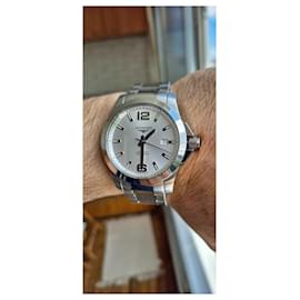 Longines-Conquest Automatic Diver 300m swiss watch-White