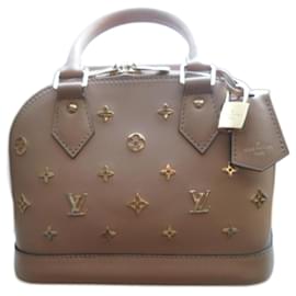Louis Vuitton Alma BB Cammello
