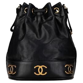 Chanel-Chanel Triple CC Leder Kordelzug Tasche Leder Umhängetasche in gutem Zustand-Andere