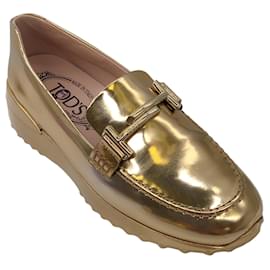 Autre Marque-Tod's Gold Metallic Patent Leather Loafers-Golden