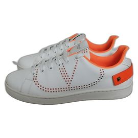 Baskets Valentino Garavani Backnet en cuir blanc Blanc